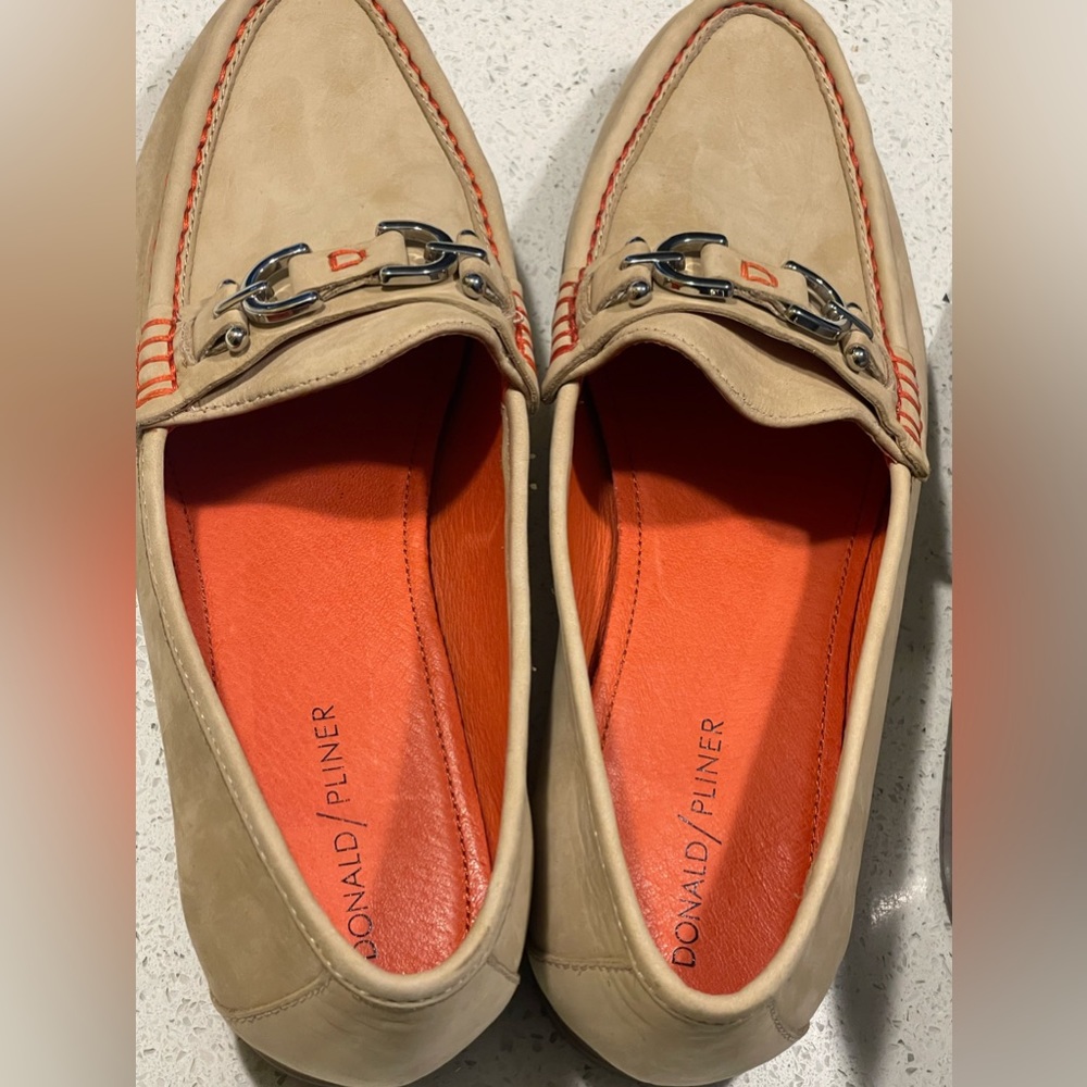 Donald J. Plainer Women Flats - Picture 4 of 7